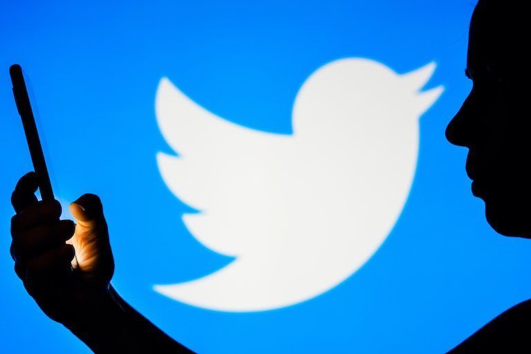 Twitter-Begins-Removing-Blue-Checks-From-Users-Who-Don't-Pay