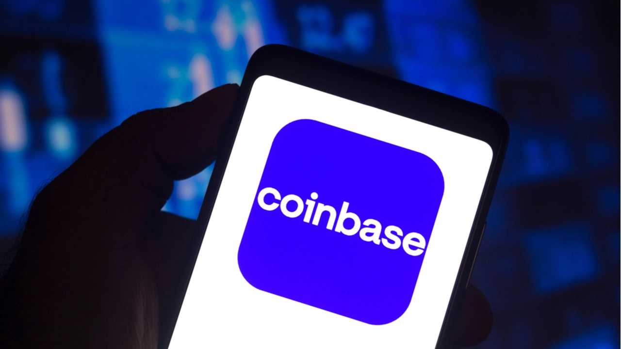 Crypto-Exchange-Coinbase-Halts-Service-in-India-Due-to-Informal-Pressure