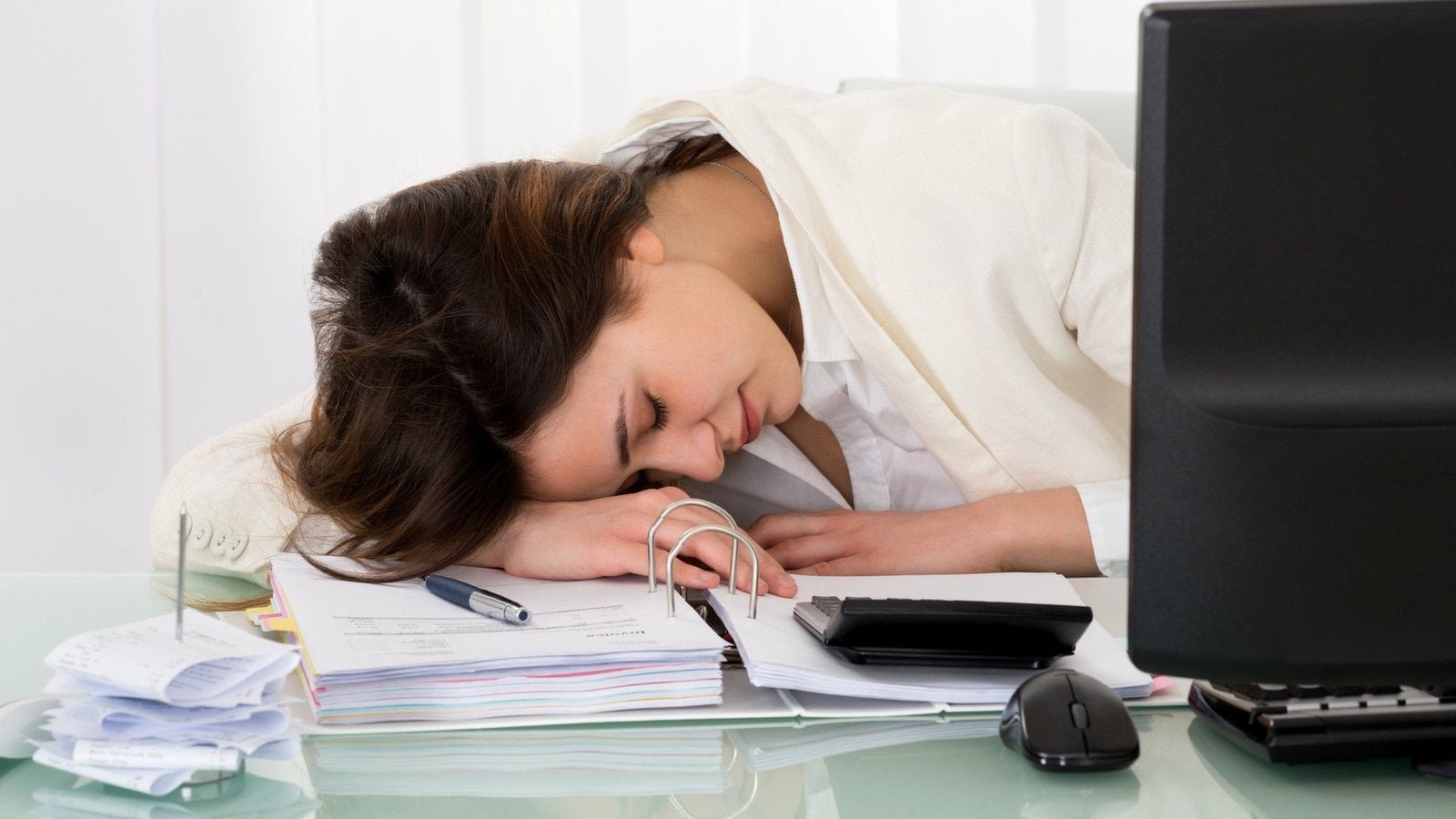 effective-tips-for-staying-awake-and-alert-at-work