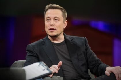 Elon-Musk-Hints-Twitter-Will-Integrate-Crypto-Payments