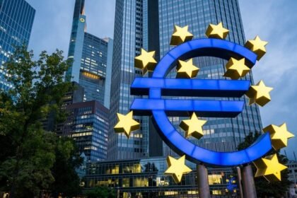 european-central-bank-to-decide-whether-to-issue-digital-euro-in-2023