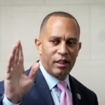 house-democrats-elect-hakeem-jeffries-as-first-black-leader-in-congress