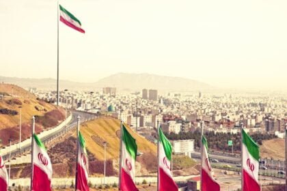 iran-starts-licensing-crypto-miners-under-new-regulatory-framework