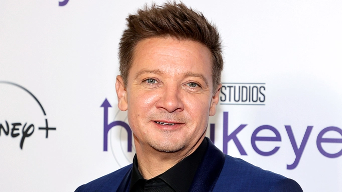 jeremy-renner-out-of-surgery-after-accident-but-remains-in-critical-condition
