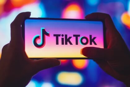 lawmakers-unveil-bipartisan-bill-that-aims-to-ban-tiktok-in-the-u-s