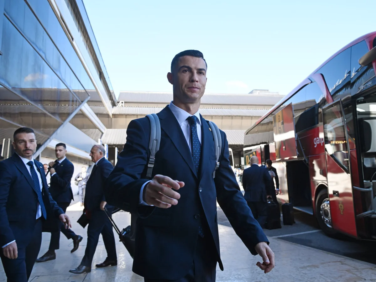 manchester-united-explore-legal-action-as-they-look-to-force-ronaldo-exit