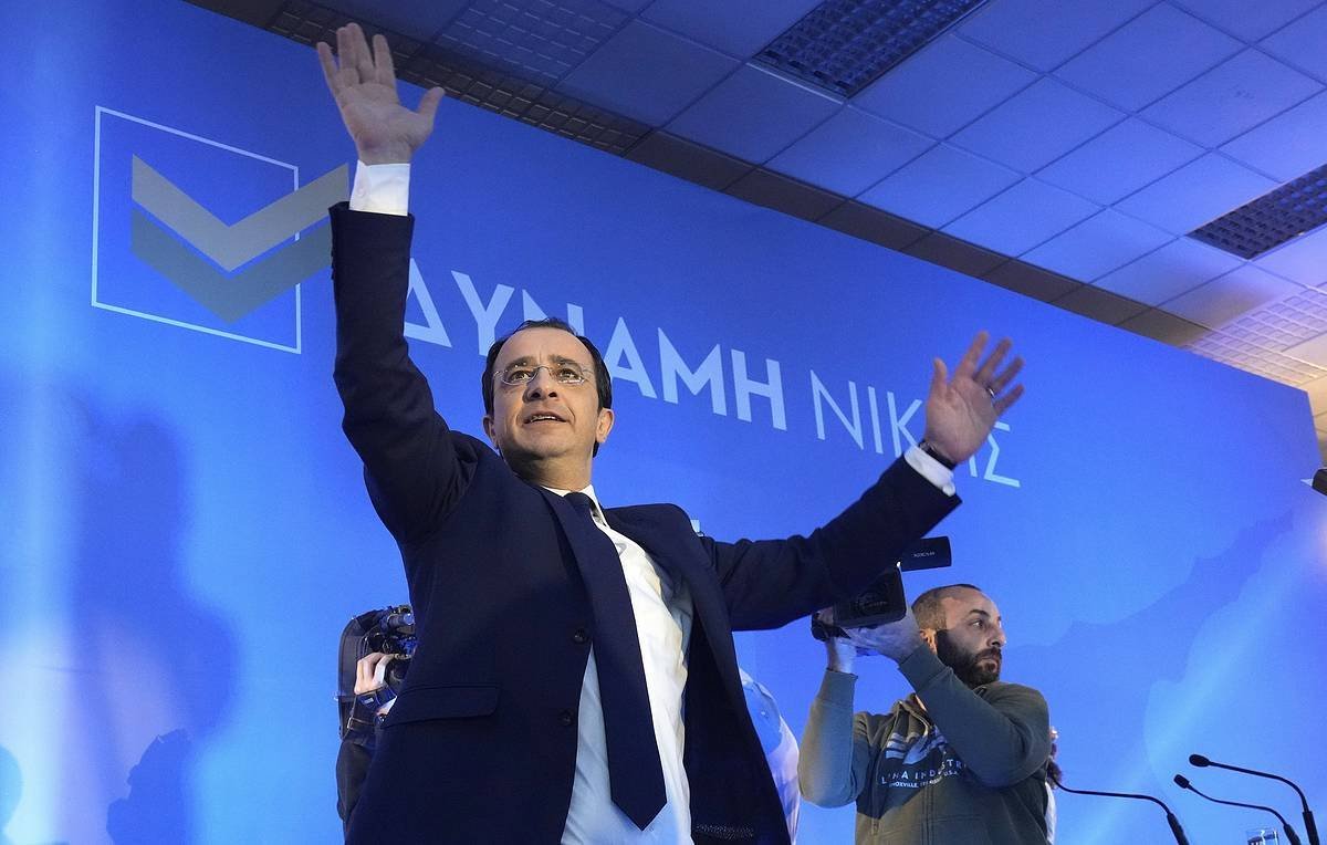 nikos-christodoulides-elected-cypruss-president-with-52-of-vote