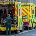 rishi-sunak-to-hold-emergency-talks-with-nhs-leaders-over-winter-crisis