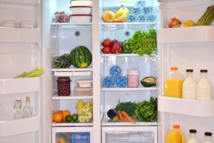 how-to-organize-a-fridge-the-right-way