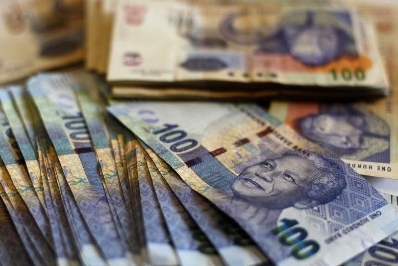 South-African-Rand-Plunges-to-New-2023-Low-Versus-the-US-Dollar