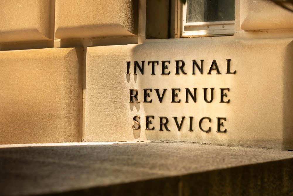 us-government-delays-tax-reporting-rules-for-cryptocurrency-brokers