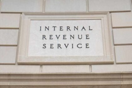 US-Revenue-Collector-IRS-to-Send-Four-Crypto-Crime-Investigation-Agents-Abroad