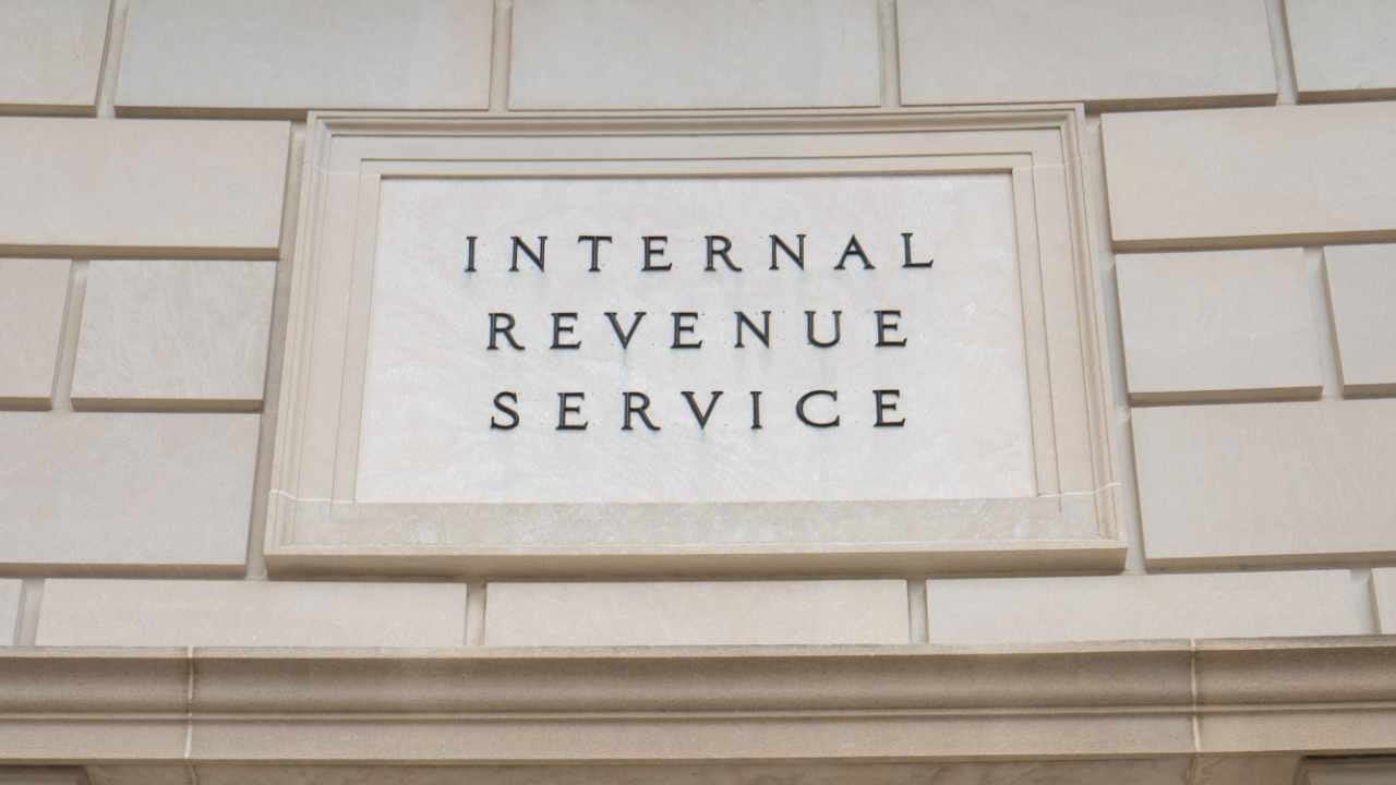 US-Revenue-Collector-IRS-to-Send-Four-Crypto-Crime-Investigation-Agents-Abroad