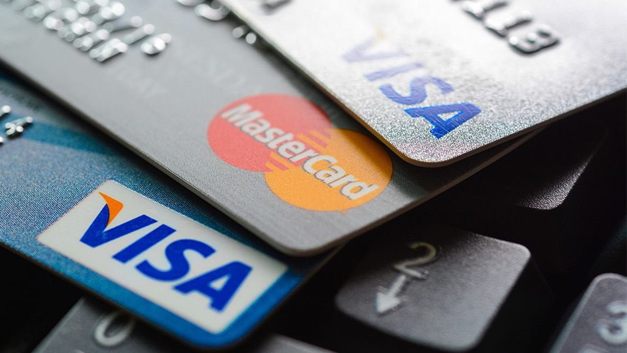 visa-and-mastercard-uspend-operations-in-russia-as-part-of-sanctions-over-ukraine