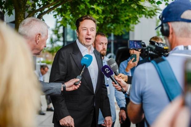 Elon-Musk-can-Amend-Twitter-Suit-to-Include-Whistleblower’s-Claims