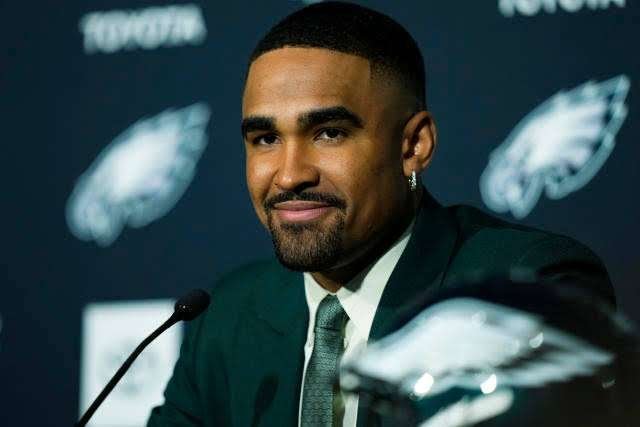 Philadelphia-Eagles-Star-Jalen-Hurts-Earns-Master’s-Degree-From-Oklahoma