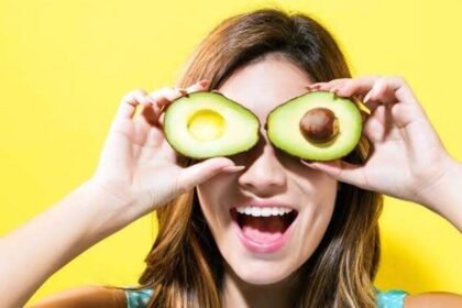 nutritional-advantages-of-avocados-for-skin-and-hair-health