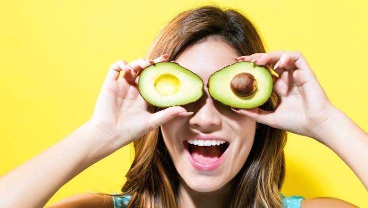 nutritional-advantages-of-avocados-for-skin-and-hair-health