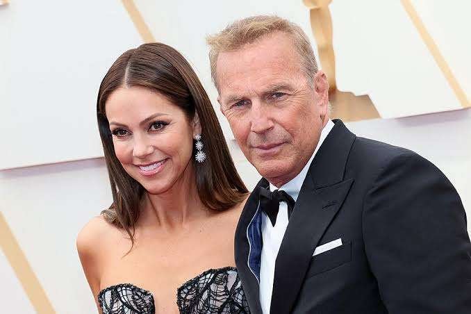 Kevin-Costner's-Estranged-Wife-Christine-Is-Requesting-$248K-a-Month-in-Child-Support