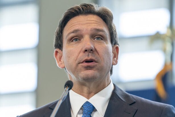 Ron-DeSantis-Signs-Florida-Social-Media-Ban-For-Children-Into-Law