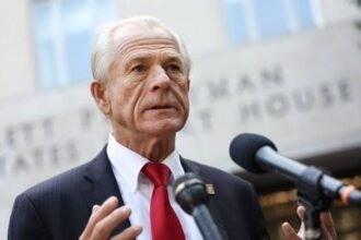 US-Supreme-Court-Denies-Peter-Navarro-Bid-to-Avoid-Prison