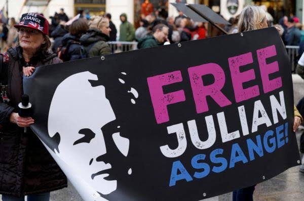 US-Reportedly-Considering-Plea-Deal-Offer-For-Julian-Assange